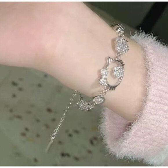 Hello Kitty Sanrio Silver Rhinestone Charm Bracelet – Adjustable Chain for Kids - Picture 2 of 6